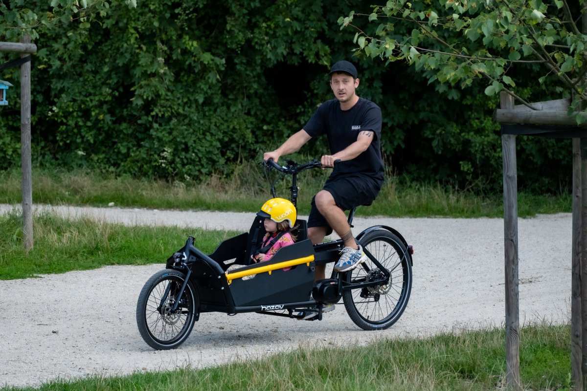 BAFANGElectric's tweet photo. Bafang X @BikesHazay
This is Hazay Family – an electric cargo bike to transform the way you and your family move.
Equipped with the Bafang M400 mid-motor ⚙️ #EngineeredToMakeYouSmile
Find out more: https://t.co/dSLzFLYDfG
#eCargo #eBikes #ElectricBikes https://t.co/C7aqpuDpdP