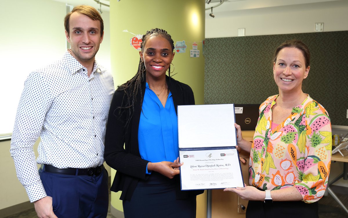 A shout-out to #NIHHemeOncFellow Dr. @RaissaKentsa (center), recipient of this year’s annual Elaine M. Sloand Award for Excellence in Hematology, based on faculty voting! Shown here with @crispleyer, associate program director for hematology & @jenkanakry, the program’s director
