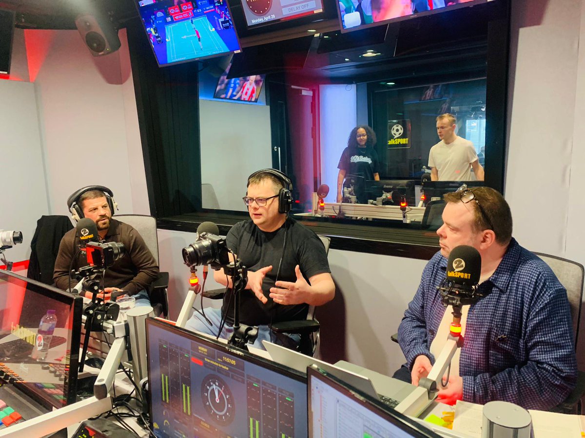 Just did the @BookiePrize show on @talkSPORT with the great crew of @TheAdrianDurham, @SpencerOliver, and Neil Foggin. The whole thing will be broadcast on Thurs, with the #podcast coming out about the same time. Now, I'm hungry and it's time for a pie.