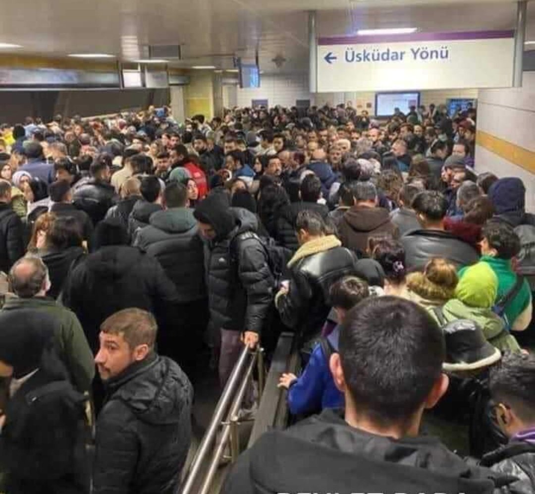 İsrafı bitirdik metro seferlerini uzattık! Durmak yok Tam Yol İleri... Marş marş! ileri...