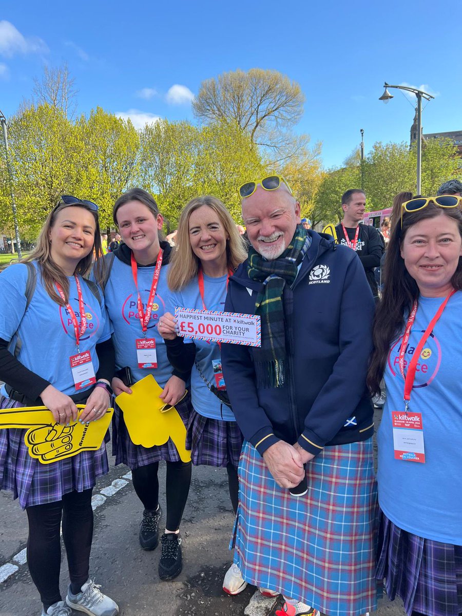 More Glasgow Kiltwalk Magic 🤩 In these tough economic times, 10 Charities got a surprise £5,000 each from @SirTomhunter and The Hunter Foundation creating the Happiest Minute at Kiltwalk! Look out for more of these magic moments coming soon!