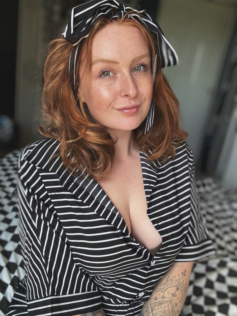 Happy Monday!
Stripes or checkerboard? 🖤🤍