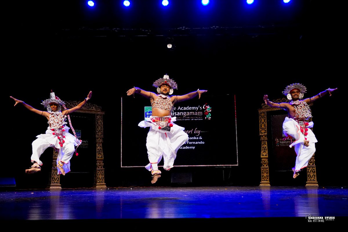 2/2: The highlight: Carnatic classical music, folk and classical dance performances by academy teachers & grade exam toppers. 
 #CulturalDiplomacy 🇮🇳🤝🇱🇰