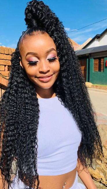 zariisbae's tweet photo. 100 RTs For @DarlingHairSA to #FindYourBeautiful

FLOWER GIRL ZINTLEZEE  ZINTLE  
MOFOKENG THE DOMINATOR   
#ZintleZeeMofokeng 
#ZintleZeeTheBrand https://t.co/qhmeP1o0Pe