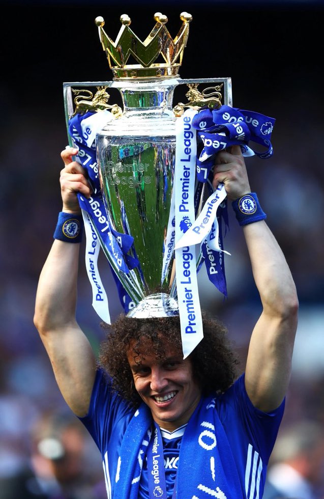 David Luiz: 'Bazı yorumcular gerçekten çok komik. Premier Lig'in nasıl kazanılacağından bahsediyorlar ama futbolcuyken kazanamadılar. Mesela Jamie Carragher... Çok biliyor ama oynarken nedense kazanamadı.'