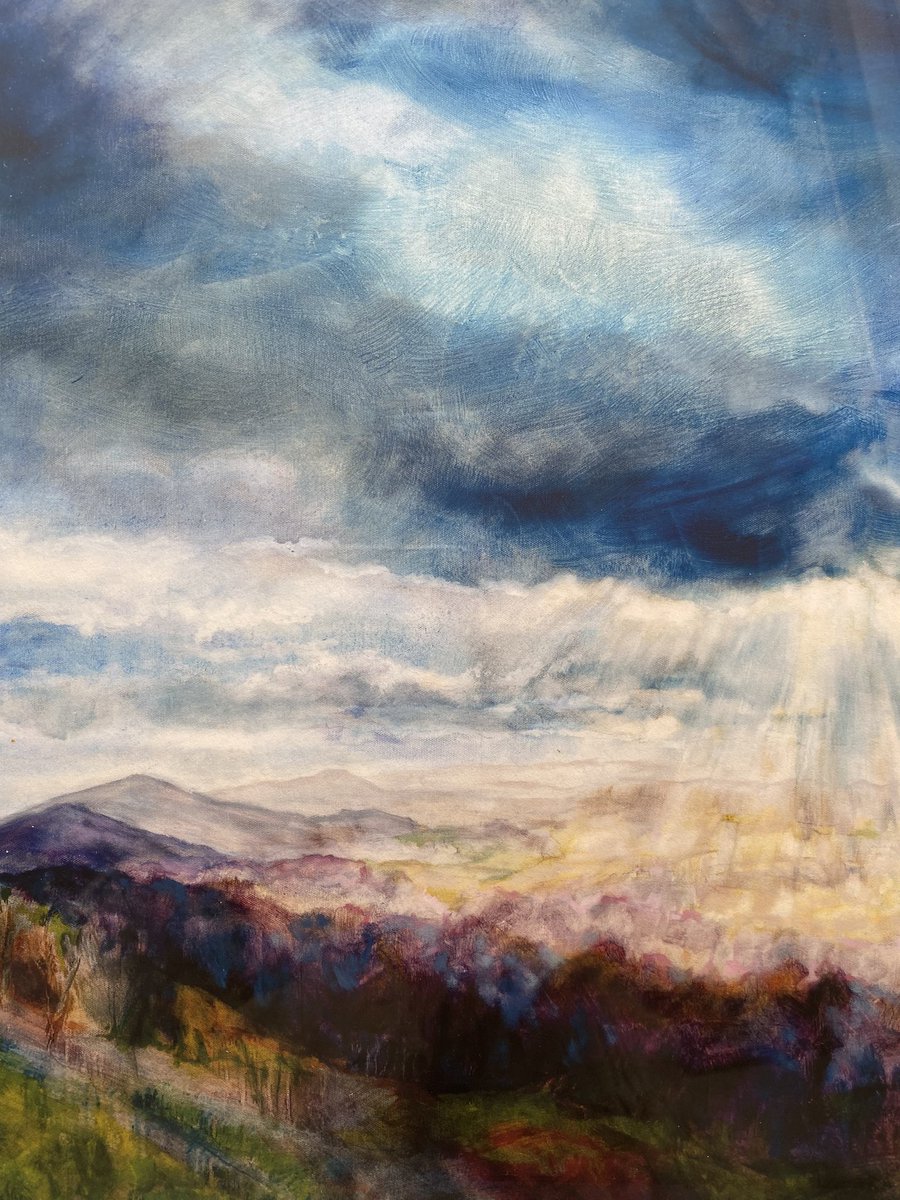 Next Monday, I’ll be competitive painting 🤣, in the #spiritofmalvern24 comp. Let’s hope the wind dies down a bit… #creativesconnectmalvern @TheMalvernsTIC @WorcAmbassadors @MalvernTheatres @MalvernHills_DC #damelauraknightsociety #painting #malvernhills #ledbury #gooutside