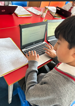 BGS_LowerSch's tweet photo. Year 2 have enjoyed putting their typing skills to the test whilst typing up a story inspired by 'The Great Kapok Tree'! #BGS_Year2 #BGS_Project #BGS_Computing https://t.co/M07LkmeIAZ