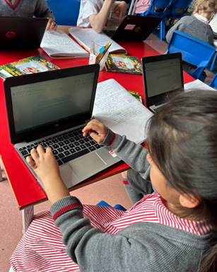 BGS_LowerSch's tweet photo. Year 2 have enjoyed putting their typing skills to the test whilst typing up a story inspired by 'The Great Kapok Tree'! #BGS_Year2 #BGS_Project #BGS_Computing https://t.co/M07LkmeIAZ