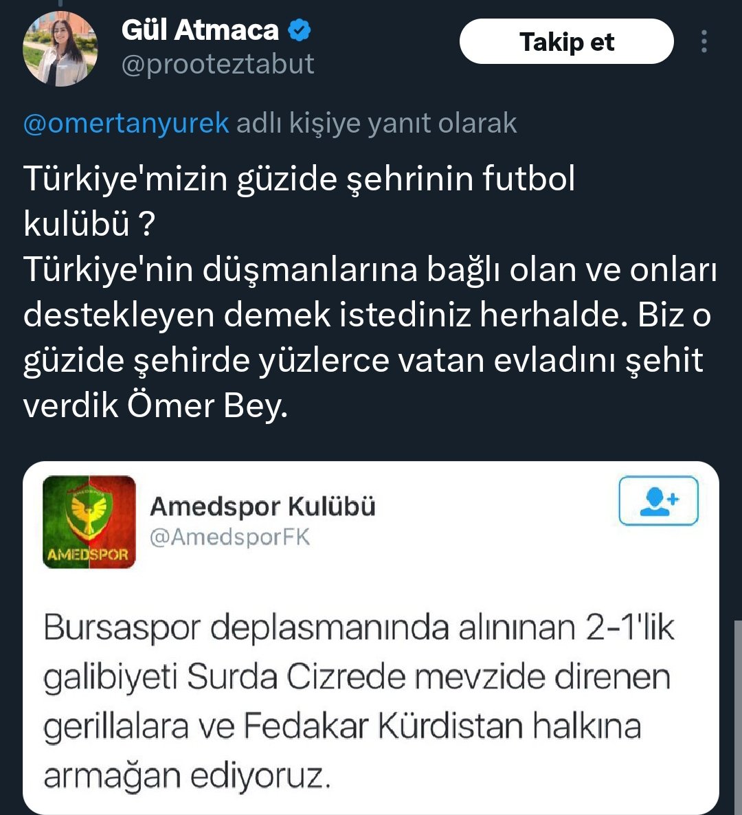 Bu kadın kim bilmiyorum. Fakat çok tehlikeli biri! Amacı beğeni toplamak ya da kaos çıkarmak olabilir. Sahte hesaptan yapılan paylaşım üzerinden iftira atıyor. Bunu yaparken kutsallarımızın arkasına saklanıyor. Ve en önemlisi de dezenformasyon yasası bunlara işlemiyor 🤔