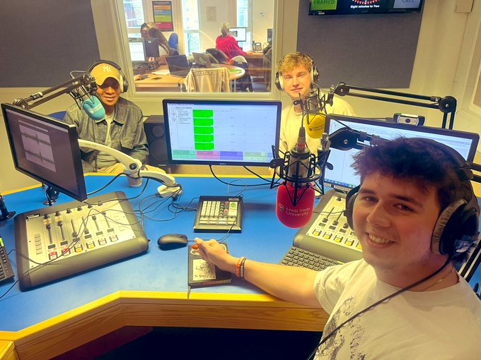 YorkshireV's tweet photo. Theo and Matt spoke to former @officialbantams player @kiwomya_andy this afternoon about his project to bring Ugandan footballers over to England!

Watch the full interview here:
https://t.co/tBmtpEbu36

#YorkshireVoice #BCAFC https://t.co/4MO4XYFTdH