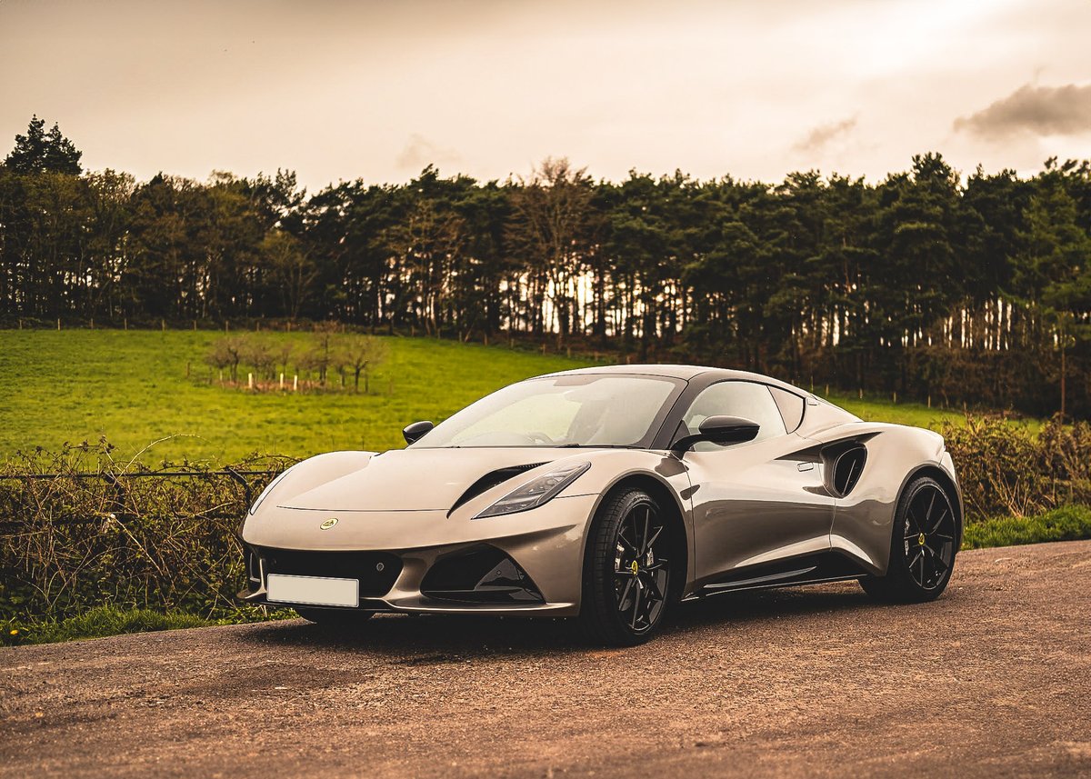 OracleCFinance's tweet image. #FundedByOracle

It is great to receive photos from our happy customers of the fantastic cars they have funded through Oracle Car Finance, especially when they look as good as this stunning #Lotus Emira First Edition.

We are a credit broker not a lender: oracle.bz/FindOutMore