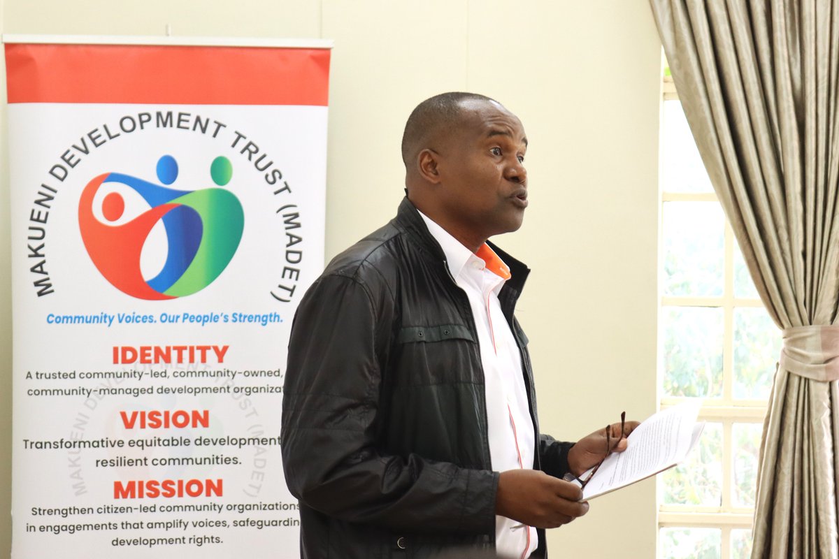 KCDF's tweet photo. @USAID @IreneGathinji @OfficialMakueni @USAIDKenya @USAIDEastAfrica Simon Nzioka, Chair of #MADET, highlighted the program’s goal and emphasized capacity-building for MADET and its 270+ civil society members to amplify community voices and promote growth. #CommunityManaged #USAIDUboraMashinani https://t.co/xsPgrSjzBS