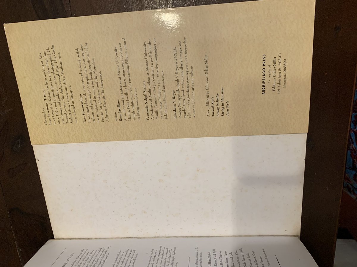 eggsyweggsies's tweet image. Selling these books! #architectureph #wts #lfb