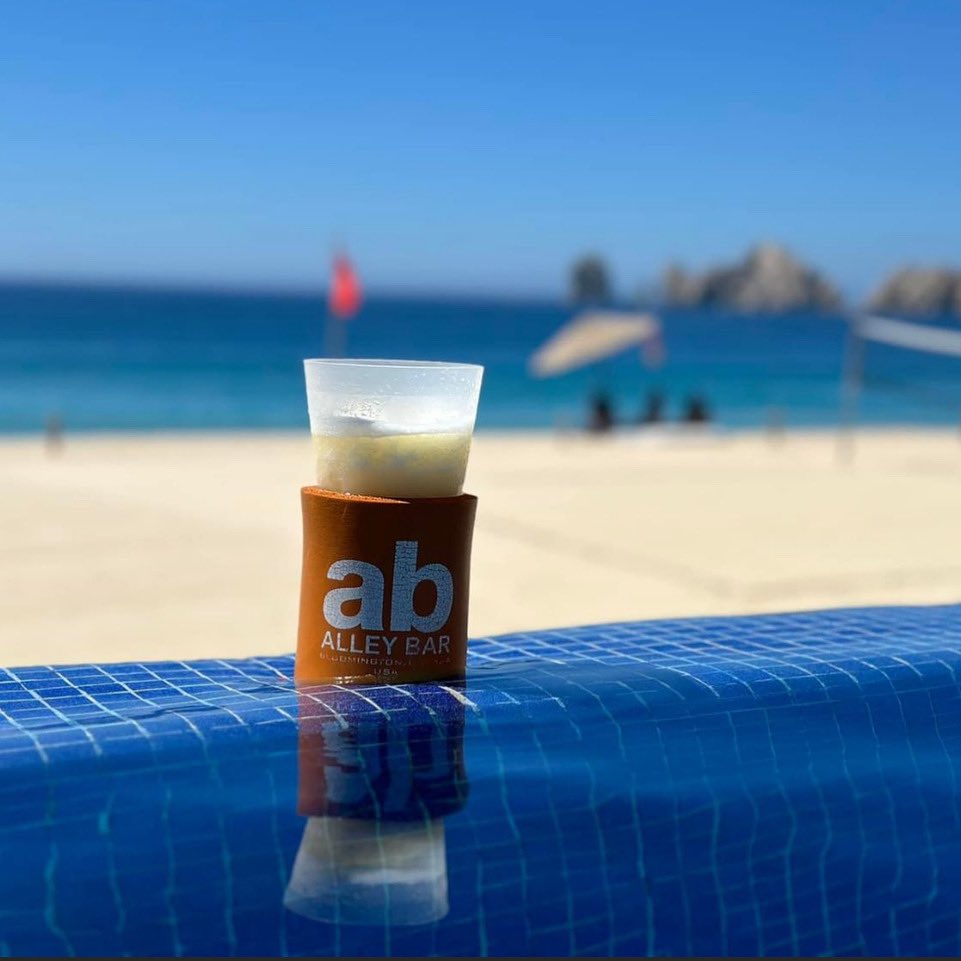 Dreaming’ of a swim up bar in Mexico