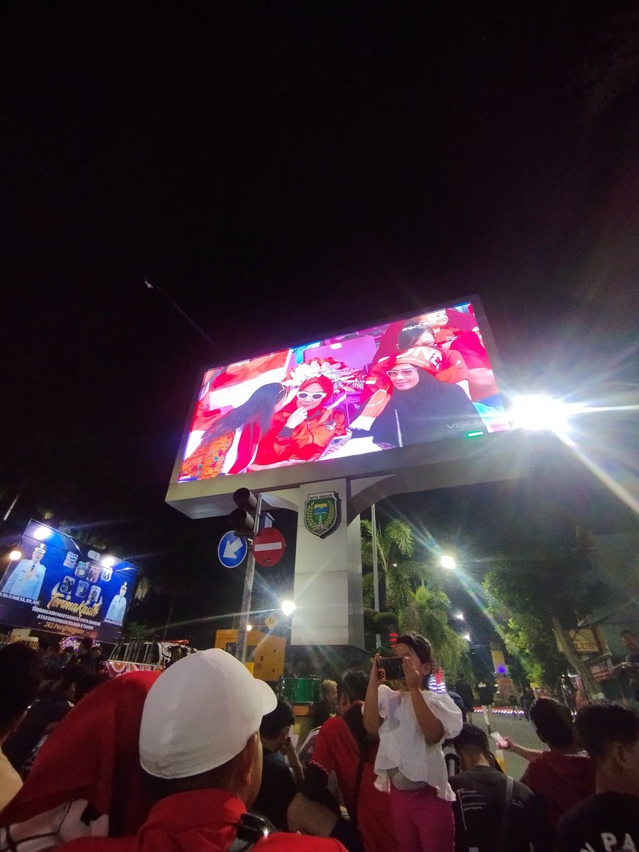 Ibunya siapa masuk layar wkwk