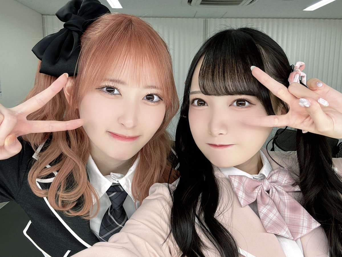 #ノイミー全国ツアー2024 東京公演
ありがとうございました🗼🌸ﾞ 

やっと同じクラスになれた✌🏻

夜公演では
元乃木坂46 西野七瀬さんのソロ曲
「ごめんね ずっと･･･」を
カバーさせていただきました💭

ドキドキと愛溢れる1日…！しあわせ！

ツアーを通して青春の思い出
たくさんつくろうね💎ﾞ