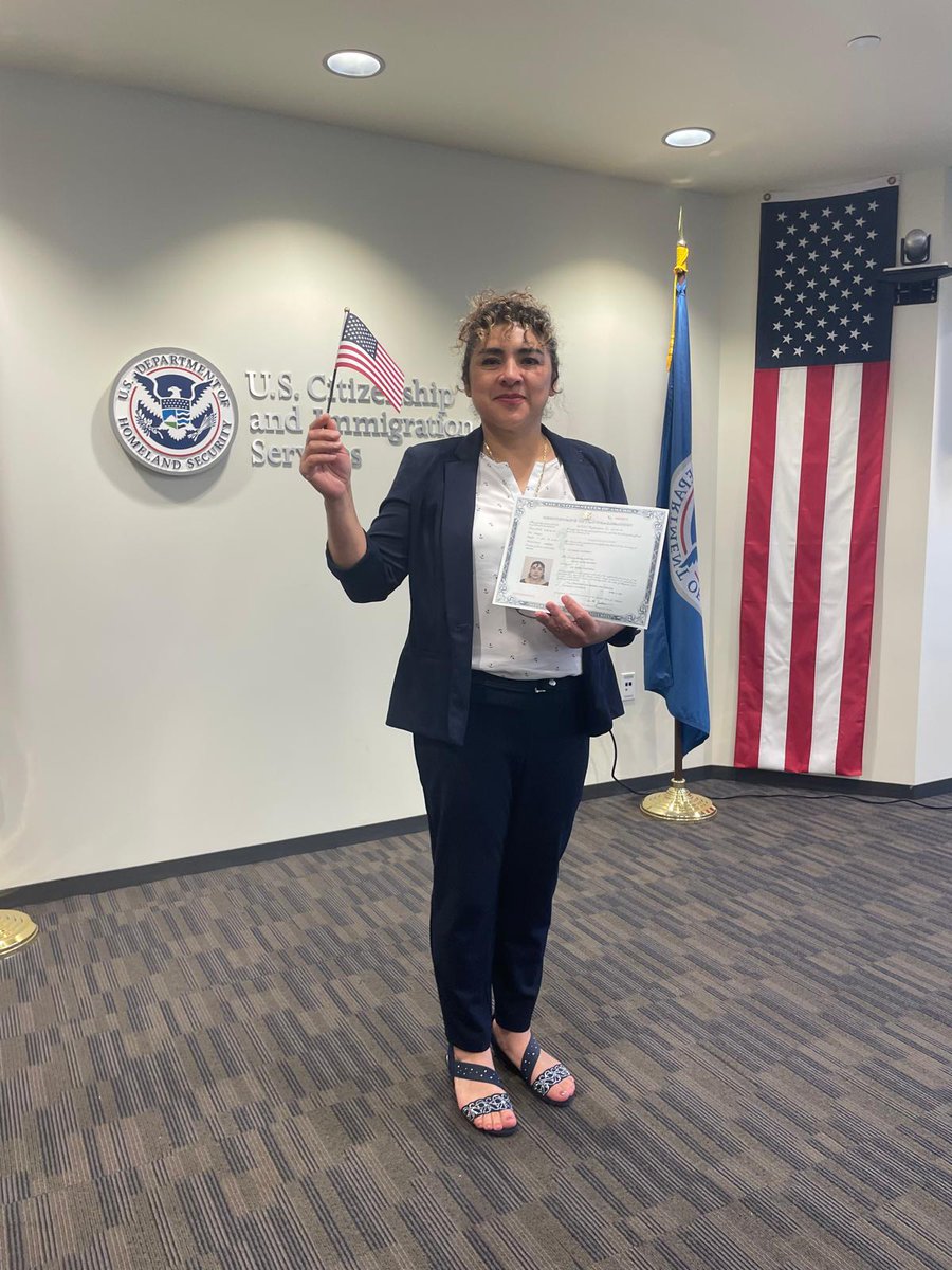 Oralia Banda became a U.S. citizen this month. CONGRATULATIONS ORALIA!

Our citizenship preparation classes are free. Visit a school today to enroll. #SUHSDAdultEd #fastforwardtoyourfuture #AdultEducation #AdultEdu #AdultEd #NewUSCitizens