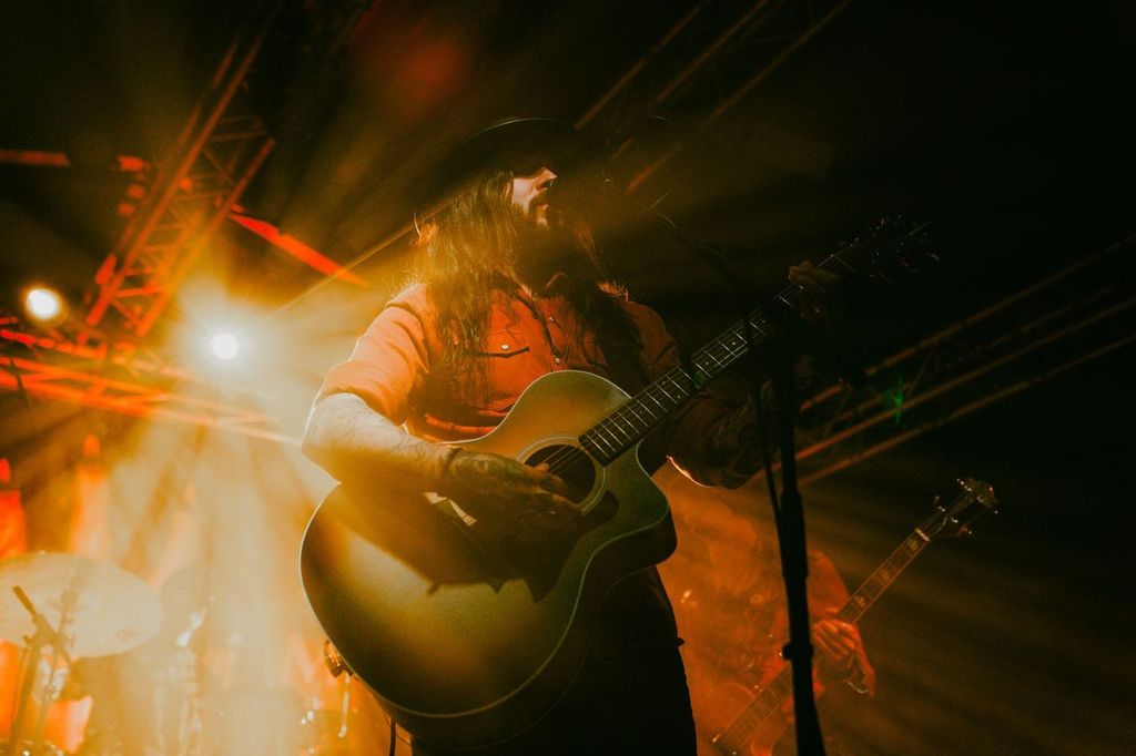 JUST ANNOUNCED! @ShawnJamesMusic at the @Aggie_Theatre on September 27th On Sale: Friday 05/03/2024 - 10am MT Tickets and info: bit.ly/4cFhqeX