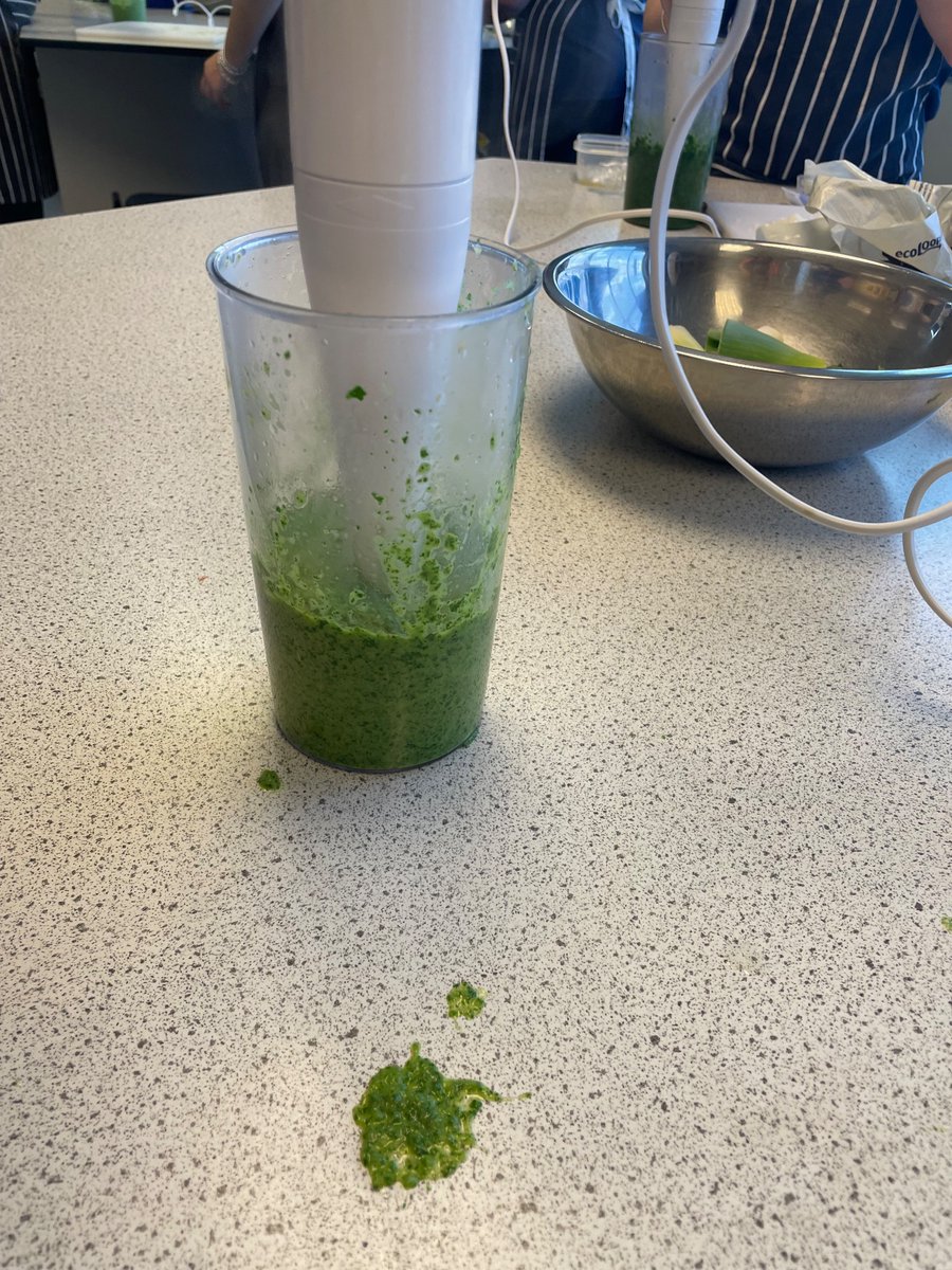 My nose led me to the fantastic smelling Yr9 food classroom today . Supergreen pasta sauce @tsas_norwich