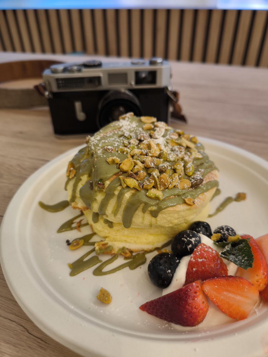 I feel like I'm followed by my cameras too, even in front of a soft stack of pancakes