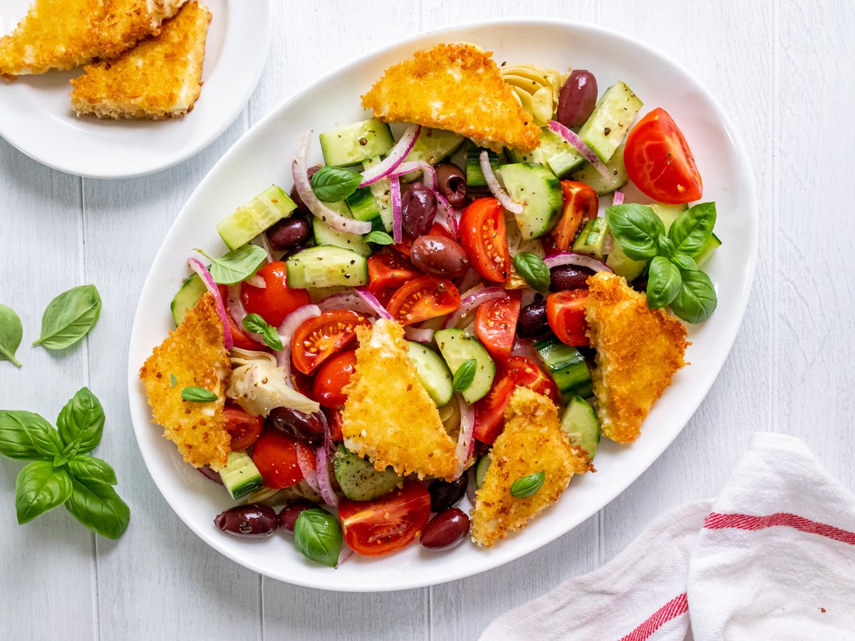 This Greek Salad with Panko Crusted Feta does NOT disappoint. 🥗 ​ bit.ly/4alUEXY