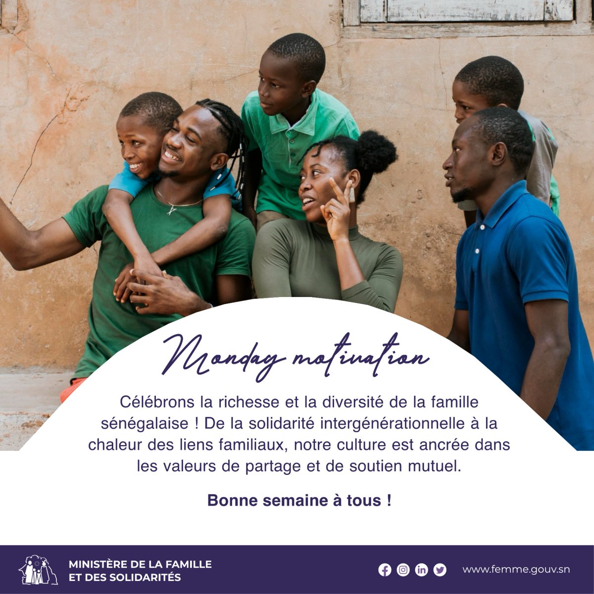 Chère Communauté, nous vous souhaitons 𝙐𝒏𝙚 𝙀𝒙𝙘𝒆𝙡𝒍𝙚𝒏𝙩𝒆 𝑺𝙚𝒎𝙖𝒊𝙣𝒆 avec une dose de Motivation #Famille #Solidarités