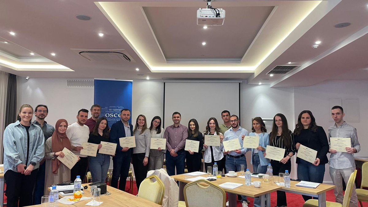 Training law graduates in 🇲🇰! Our recent session focused on Law on Criminal Procedure, preparing them to navigate the criminal justice system. ⚖️ We emphasized gender & diversity aspects for a fairer judicial system.