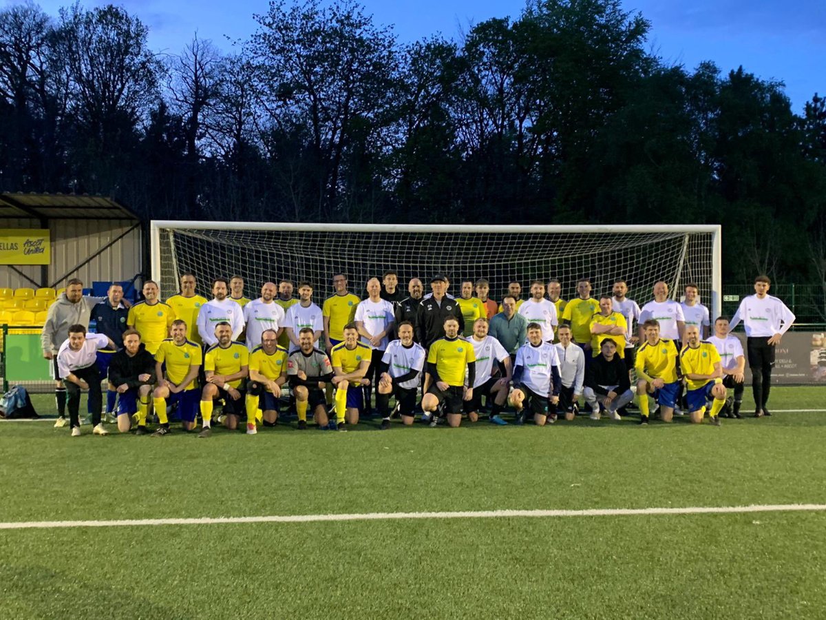 Yesterday we hosted Ascot United Managers + Coaches vs @RoyalAscotGC ⚽️

The game finished 2-1 to Ascot United, but what a great day all-round! 👏🏻

#WeAreAscot #UpTheYellas 💛💙