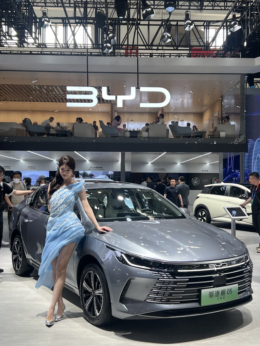 Phones full of videos and images. Till the next one! #BJAutoShow #AutoChina2024