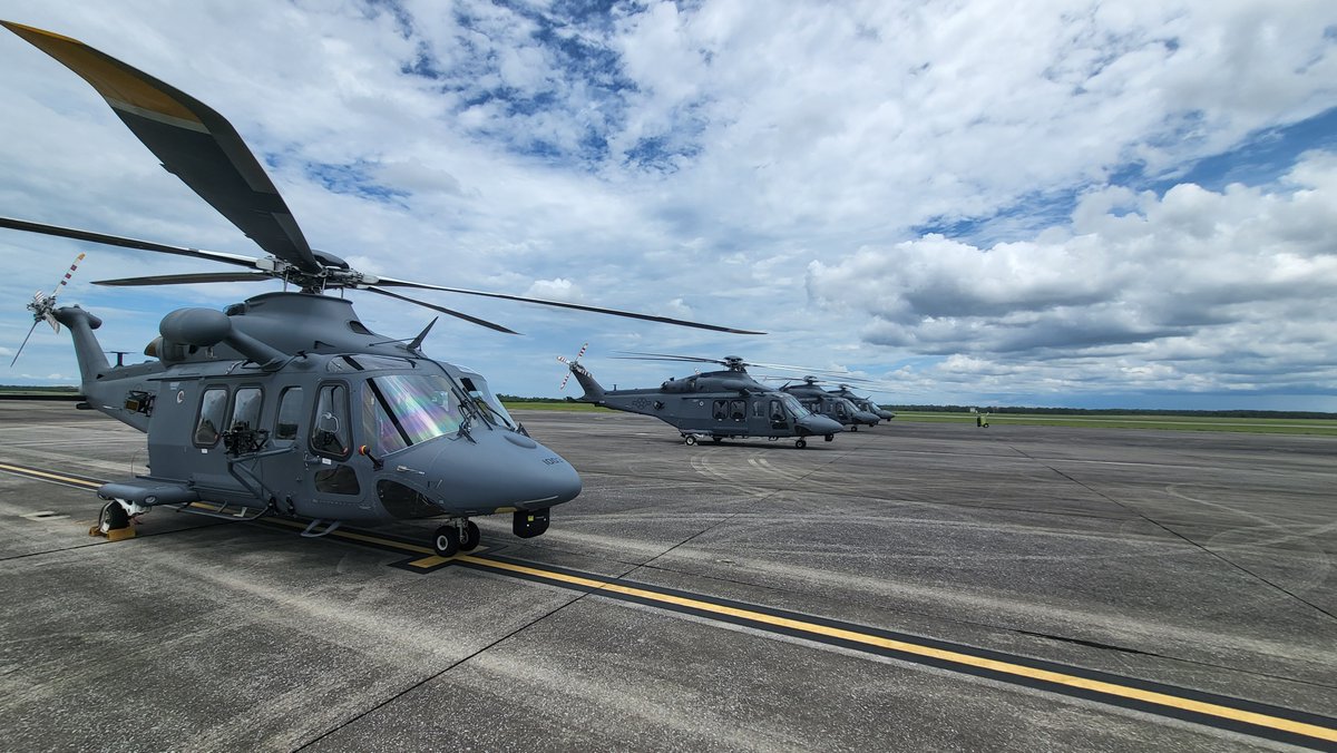 Strengthening the pack! 💪🚁🐺 Thank you, @USAirForce, for your order of seven additional #MH139 helicopters. We’re honored to help grow the Grey Wolf fleet. More: boeing.mediaroom.com/news-releases-…