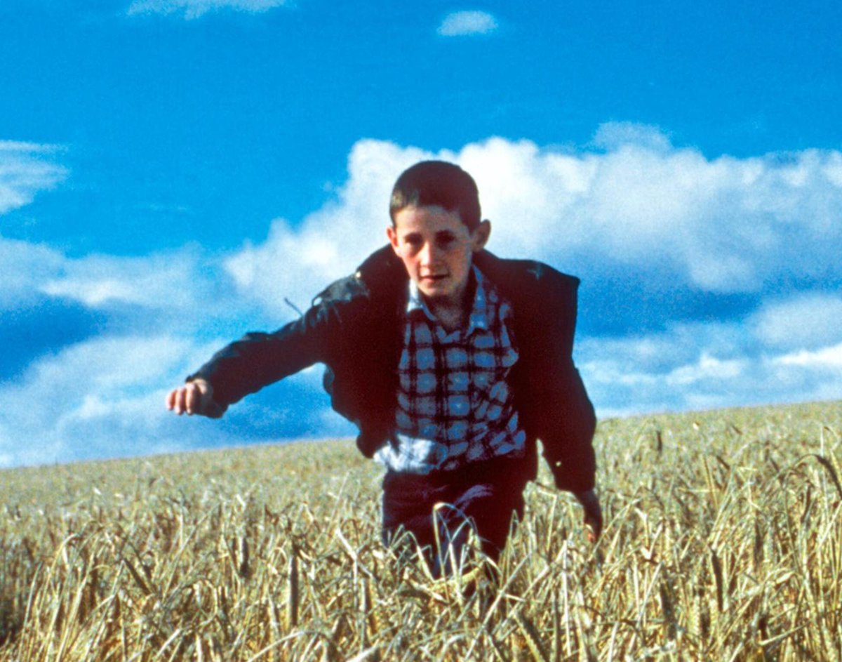 🐀TOMORROW! 🐀 Join us for a 4K restoration screening of Lynne Ramsay’s evocative debut feature RATCATCHER, 25 years after its release, presented to you by @kinoklubb 📆30th April ⏰19:30 🎟️broadway.org.uk/whats-on/ratca…