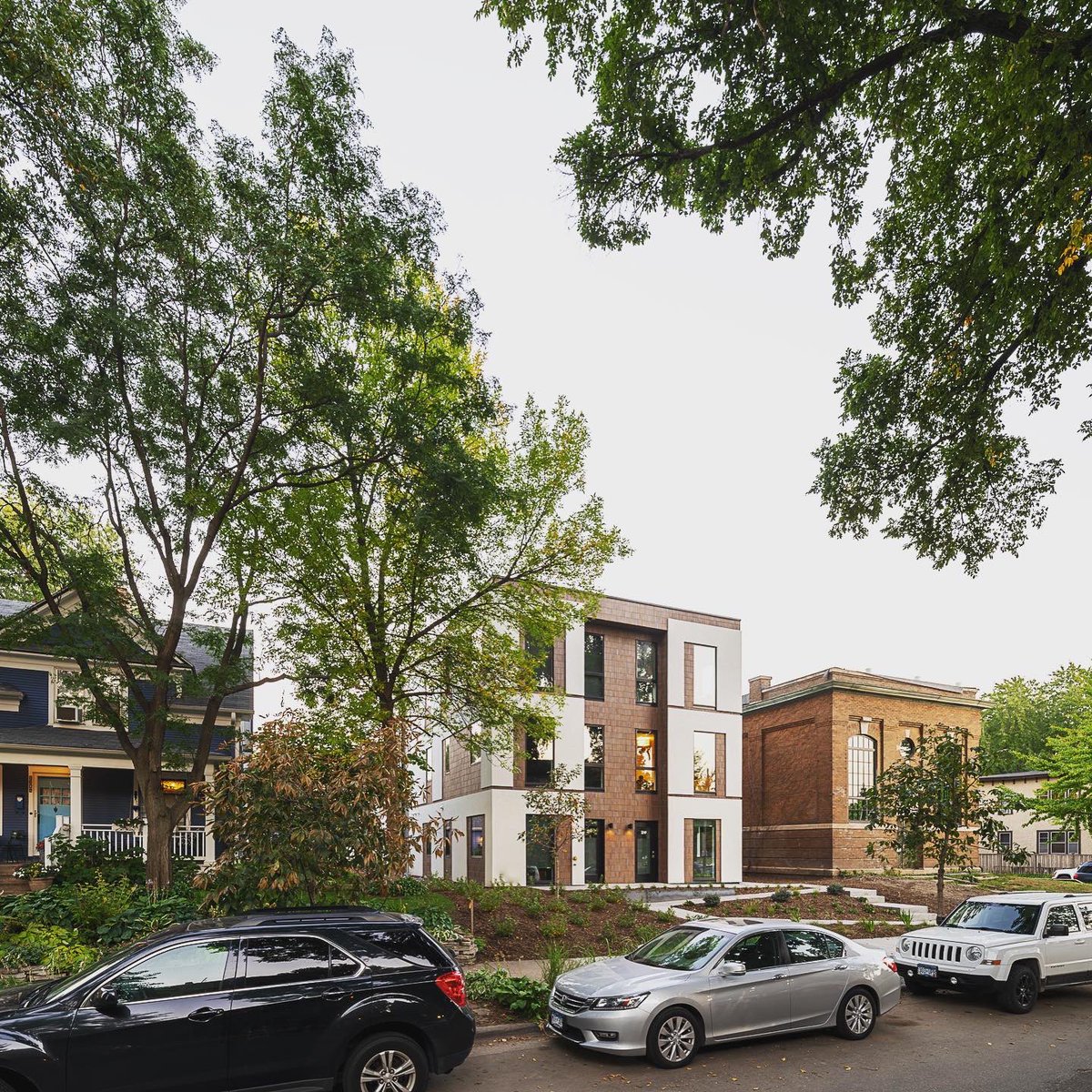 12 units.

Single family lot. Minneapolis.

No elevator. No parking. 

Co-developed with Left Lane Ventures. 

Designed by Christian Dean Architects.