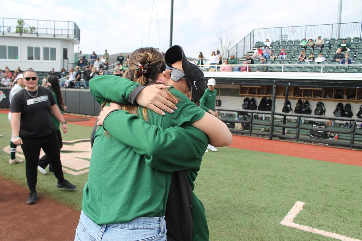 As we held our Cancer Awareness Weekend, we were honored to have Kara Gorgos (BU Director of Sports Medicine & Performance) and 2014 BU softball alum Mikala Ferry (Decker College Director of Academic Operations & Enrollment) throw out the first pitches! #AESB @binghamtonu