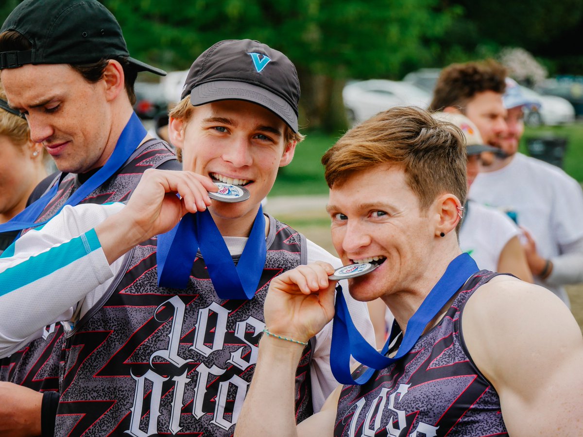 BEUlti's tweet photo. All smiles at Canadian Beach Ultimate Championships 😄 #betterthenever #ultimatecanada #beachultimate https://t.co/HE7124qqa7