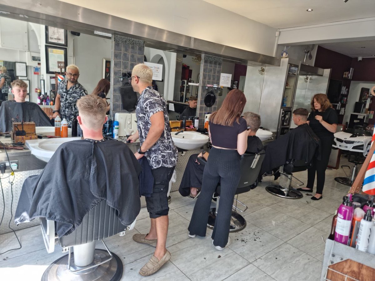 A busy day at #lazaroubrothersbirchgrove Everyone is hard at work but we love it and enjoy seeing all of our customers! #barbershop #americancrew #barberscardiff