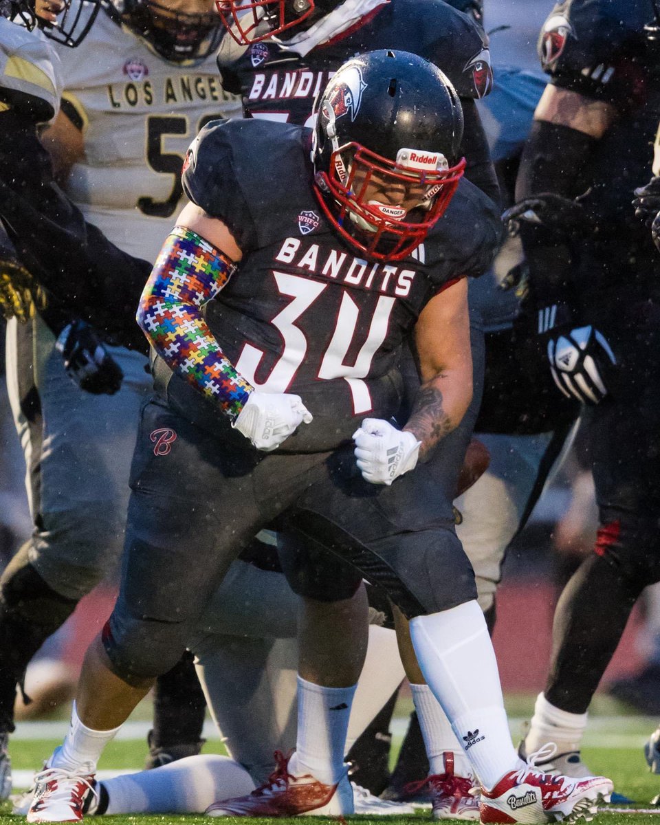 Waking up Monday after a win like….. 💪🏼😈 #denverbandits #wnfcfootball #HerGame  #ballininlove #lawlessgang #womensfootball #femaleathlete #denverathlete #wnfcproud #win #mondaymood #lawless #flexmonday