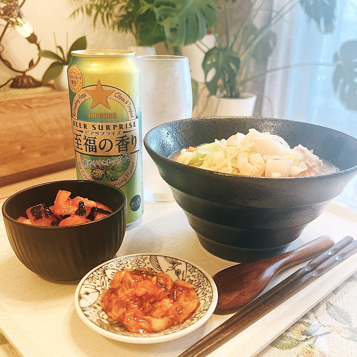 お酒は、サッポロビール。
ビアサプライズ 至福の香り。
ファミマ限定(ΦωΦ)
まだ、外明るいけどお腹空いたから食べるよ。

#晩酌 #サッポロビール #至福の香り #ツイッター晩酌部 #自炊 #夜ごはん #酒のつまみ  #Japanesefood #homecooking #dinner