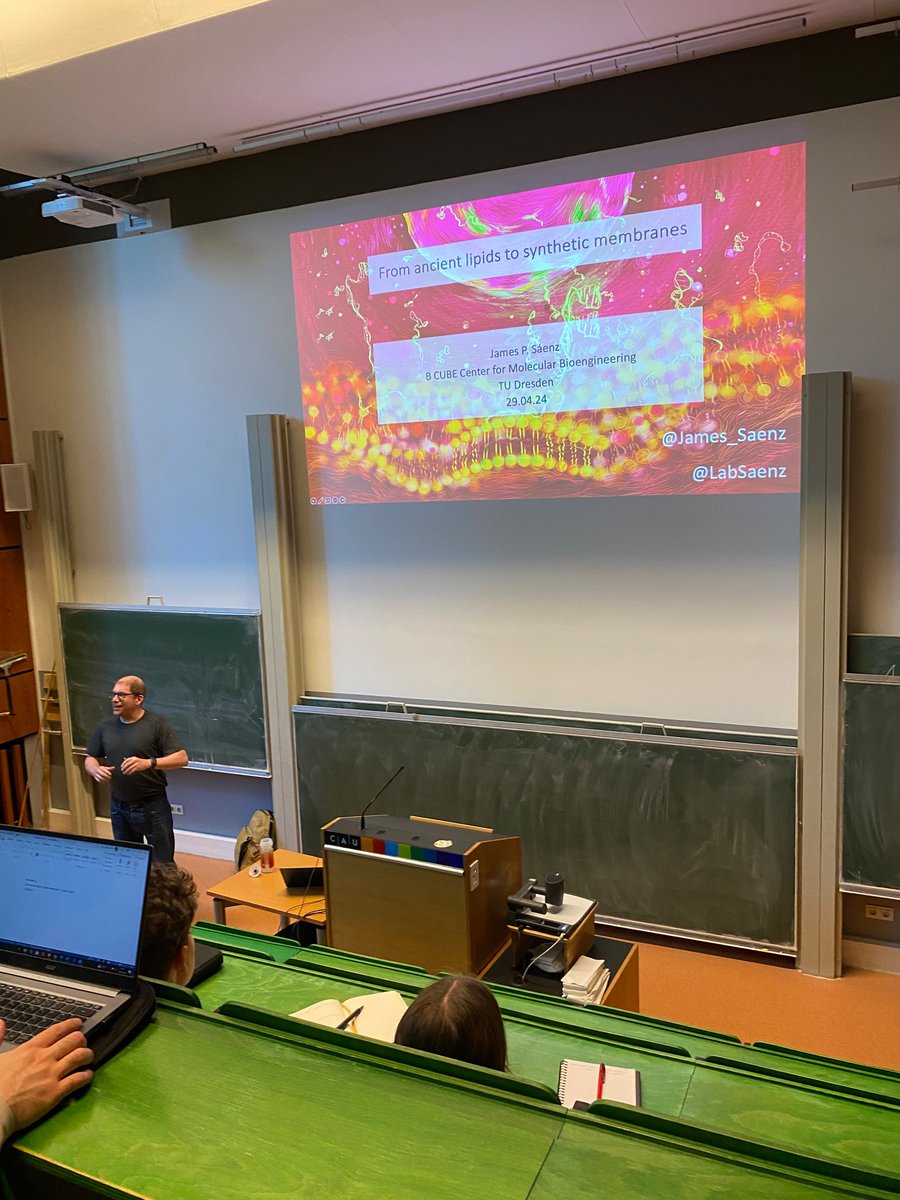With permission of the speaker @James_Saenz I am sharing the news about James great talk presenting the fascinating data from @LabSaenz in Kiel @kieluni