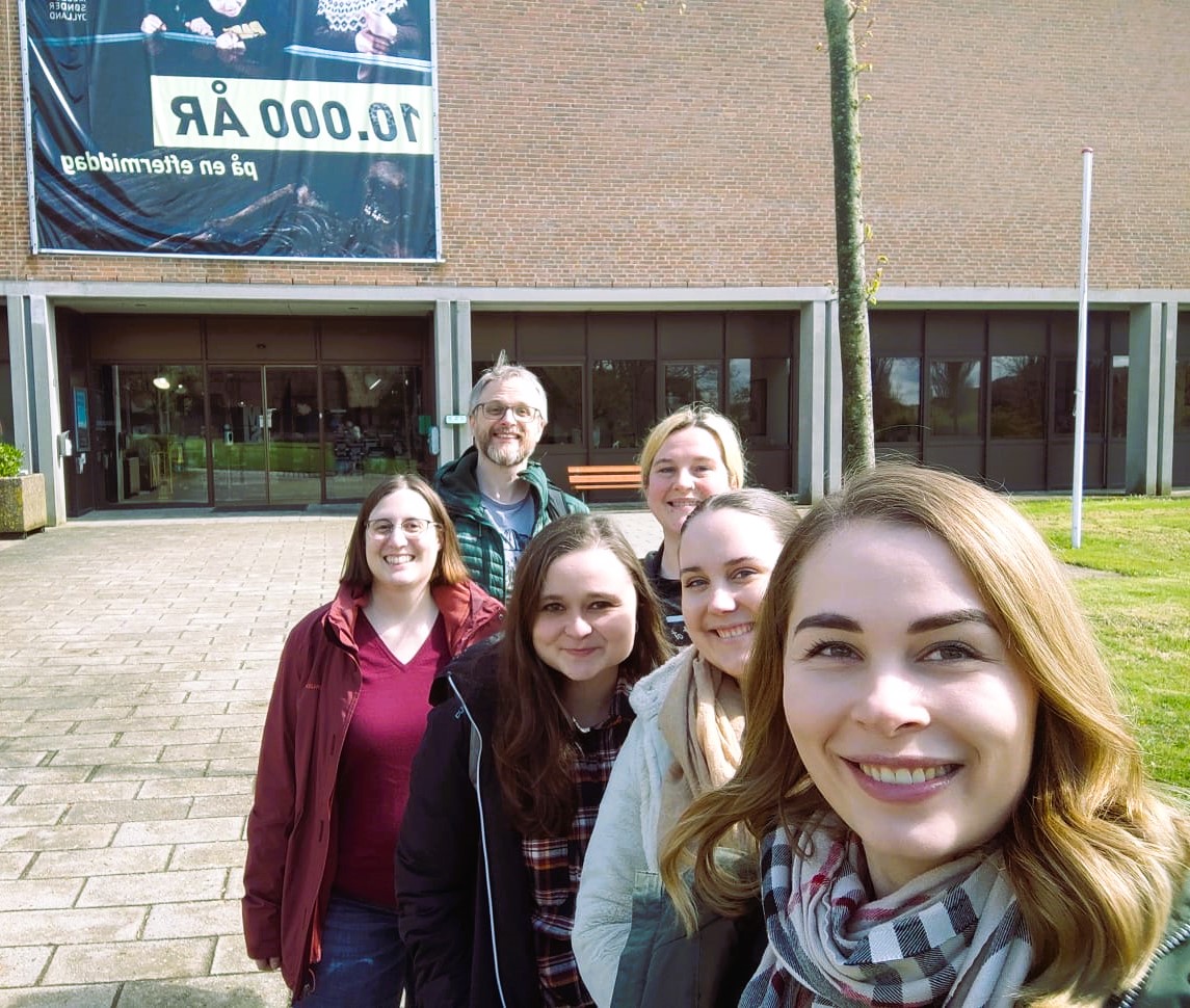 Last week we were on excursion to the Museum Sonder Jylland in Haderslev 🇩🇰. Many thanks to Klaus Hirsch for showing us around the museum and the special exhibition on Hamburger Kultur Reindeer hunters - go and visit if you can!