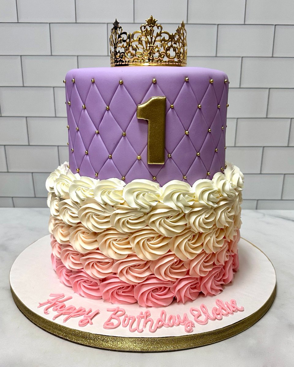 Royalty, but make it cake 👑

#princesscake #kupcakekitchen #wantcake #princessparty #princessbirthday #princessbirthdaycake #princesspartyideas #1stbirthday #1stbirthdaycake #1stbirthdayparty #1stbirthdaygirl #firstbirthdaycake #birthdaycakesforkids #santaclarita