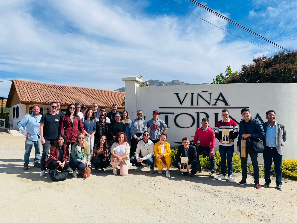 La AHK Panamá participó en el Encuentro Regional Formación América Latina 2024 en Santiago de Chile. Su participación refleja el compromiso con el desarrollo educativo en la región.
Más información aquí.⬇️
zakk.ahk.de/es/panama/nove…
#AHKPanamá #FormaciónDual #LatAm