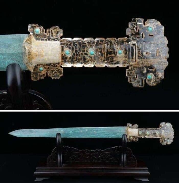 Chinese Bronze Sword With Turquoise Studded, Gold Inlaid Rock Crystal Hilt. Warring States Period.