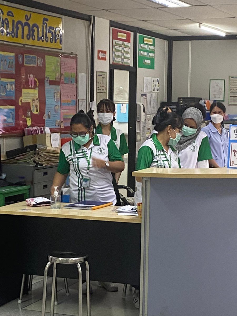 A few glimpses from our visit to the Public Health Service Center 28 Kung Thonburi in Bangkok, Thailand to check out the TB services provided for those ill with TB, including referral systems and networks. @WHOSEARO #EndTB Meeting sidelines.