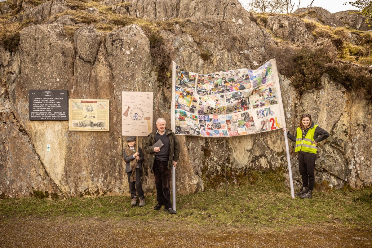Thank you to all who joined us to mark 150 years since the founding of the North Wales Quarrymen's Union. Professor R Merfyn Jones gave an excellent lecture and there was a walk to Craig yr Undeb with a commemorative banner! llechicymru #llechicymru #walesslate @cyngorgwynedd