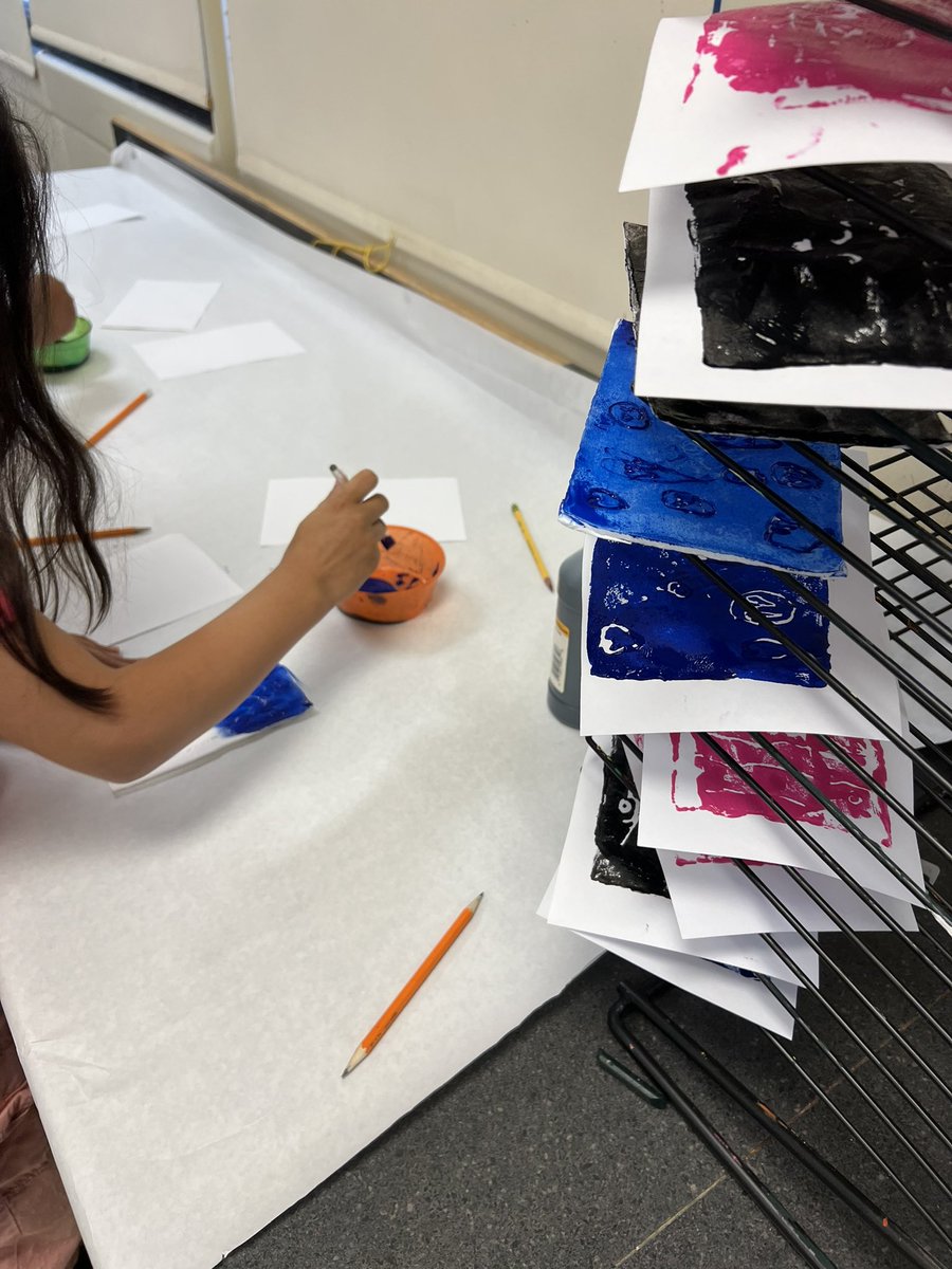 4th and 5th grade are experimenting with Printmaking! It’s so cool to see how things TRANSFER! #printmaking <a href="/LVESCHOOL/">Livingston Elem (LVES)</a>