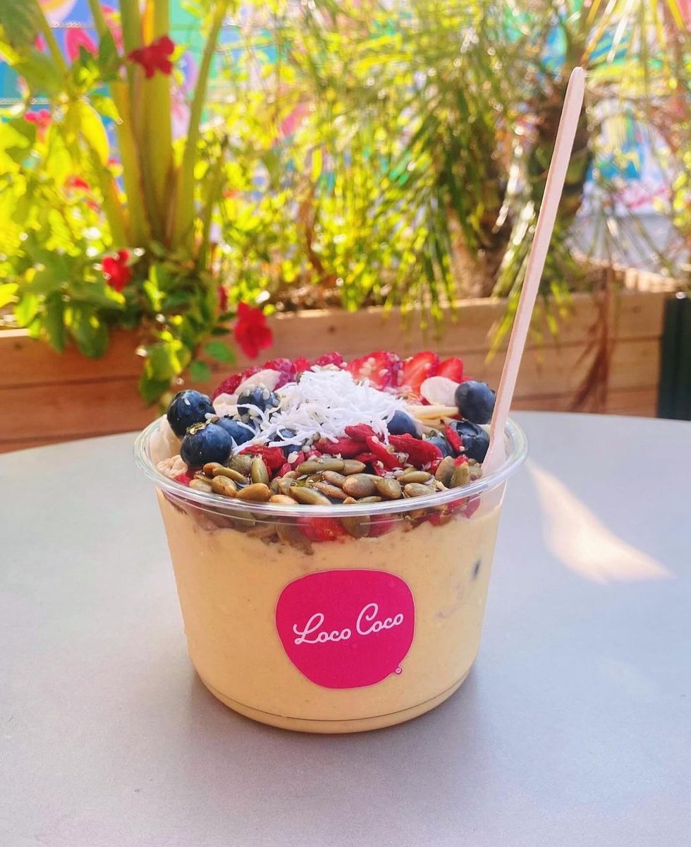 It’s feeling a lot like Spring these days! 🌷 Loco Coco is here to celebrate with their smoothie bowls to go! 🍓🍑🍌🍍

#secretsauceblog #getsaucedelivery #spring #smoothie #smoothiebowl #locococo #nyeats #veniceeats