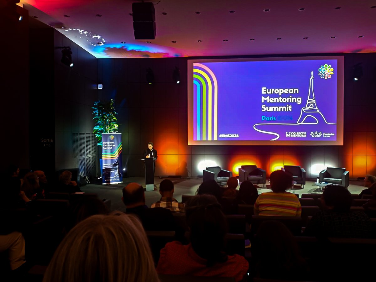 🧵La setmana passada vam viatjar a París per participar al Congrés Europeu de Mentoria (European Mentoring Summit @MentoringSummit)!