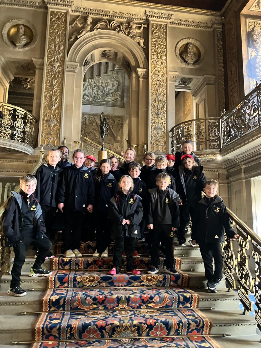 Y3 have very much enjoyed their trip to @ChatsworthHouse today. They have been learning all about the local history of Chatsworth and the Devonshire family. Huge thanks to everyone involved in making this a super experience.
#historyisfun #thankful