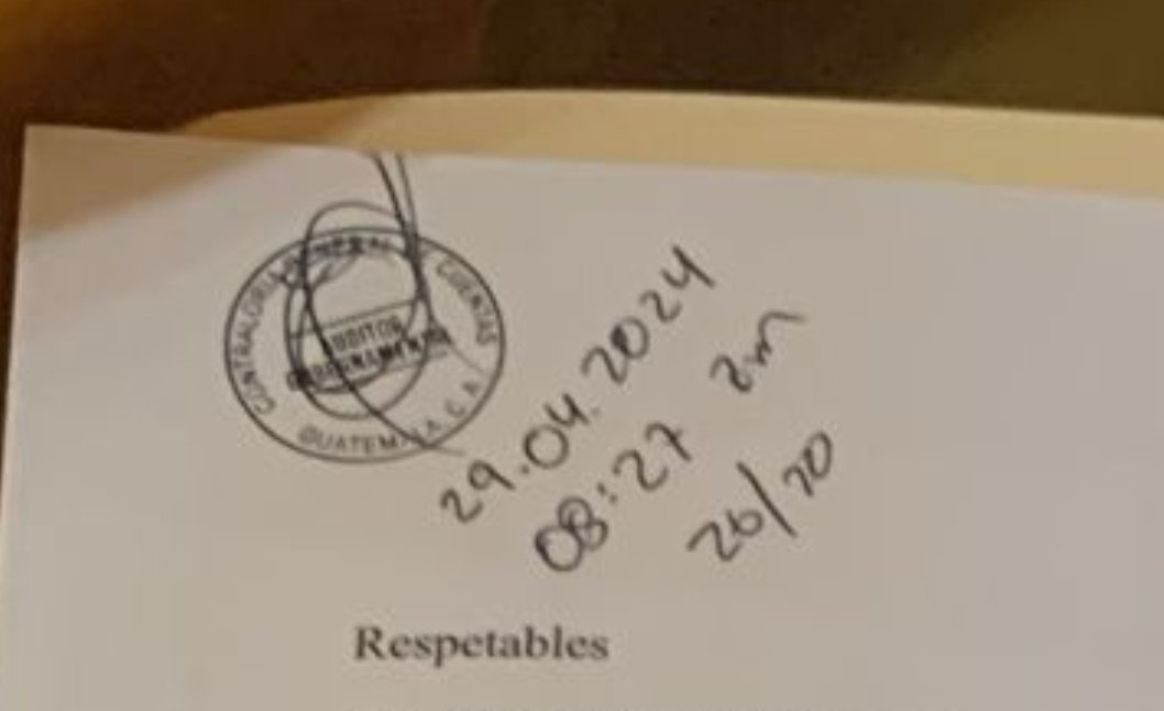 Hoy presenté mis pruebas de descargo ante la Contraloría General de Cuentas por el hallazgo 'incumplimiento a la convocatoria de elecciones del CSU', desde el año pasado vengo pidiendo elecciones en la USAC y espero que quienes lo han impedido paguen ante la ley.