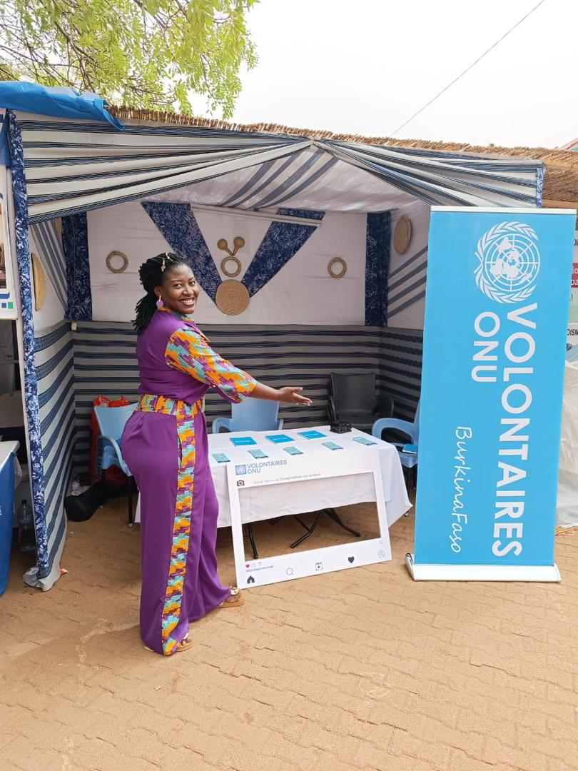 HHainitai's tweet photo. Bonjour 👋🏾 Le stand des Volontaires vous attend au siège de la SNC à Bobo Dioulasso 🇺🇳
#PNUD_BFA
#SNC2024 @sncbobo
#PNUD Burkina Faso 
#UN Volonteers 
#SNCBobo2024
#UnisParLaCulture
#PatrimoineduBurkina https://t.co/ecPINkPY9T